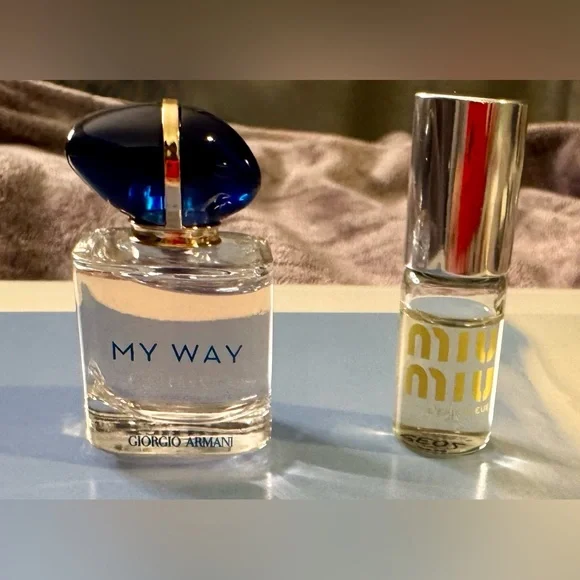 Mini Perfumes Bundle 2/$20
- Giorgio Armani My Way 7ml
- Miu Miu L'EAU BLEUE - Picture 1 of 3